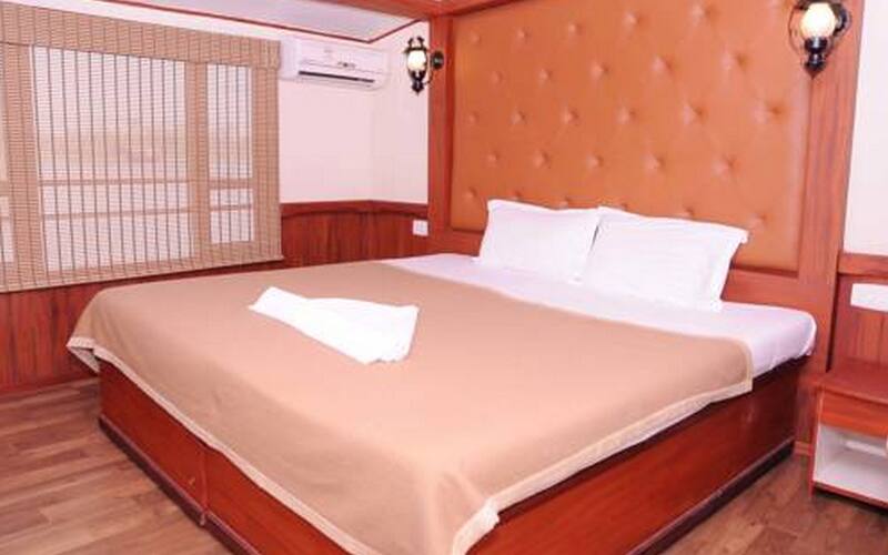 KV Houseboats, Alleppey 1